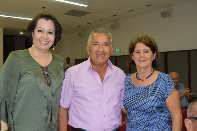 Martha Lucía Monsalve Díaz, Gerente de la Agencia Cultural Del Banco de la Republica; Julio Enrique Ortiz Cuenca, Exgobernador del Huila y Ninosca Olaya.